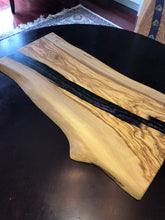 Load image into Gallery viewer, Color changing olive wood board