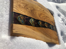 Load image into Gallery viewer, Color changing olive wood serving board
